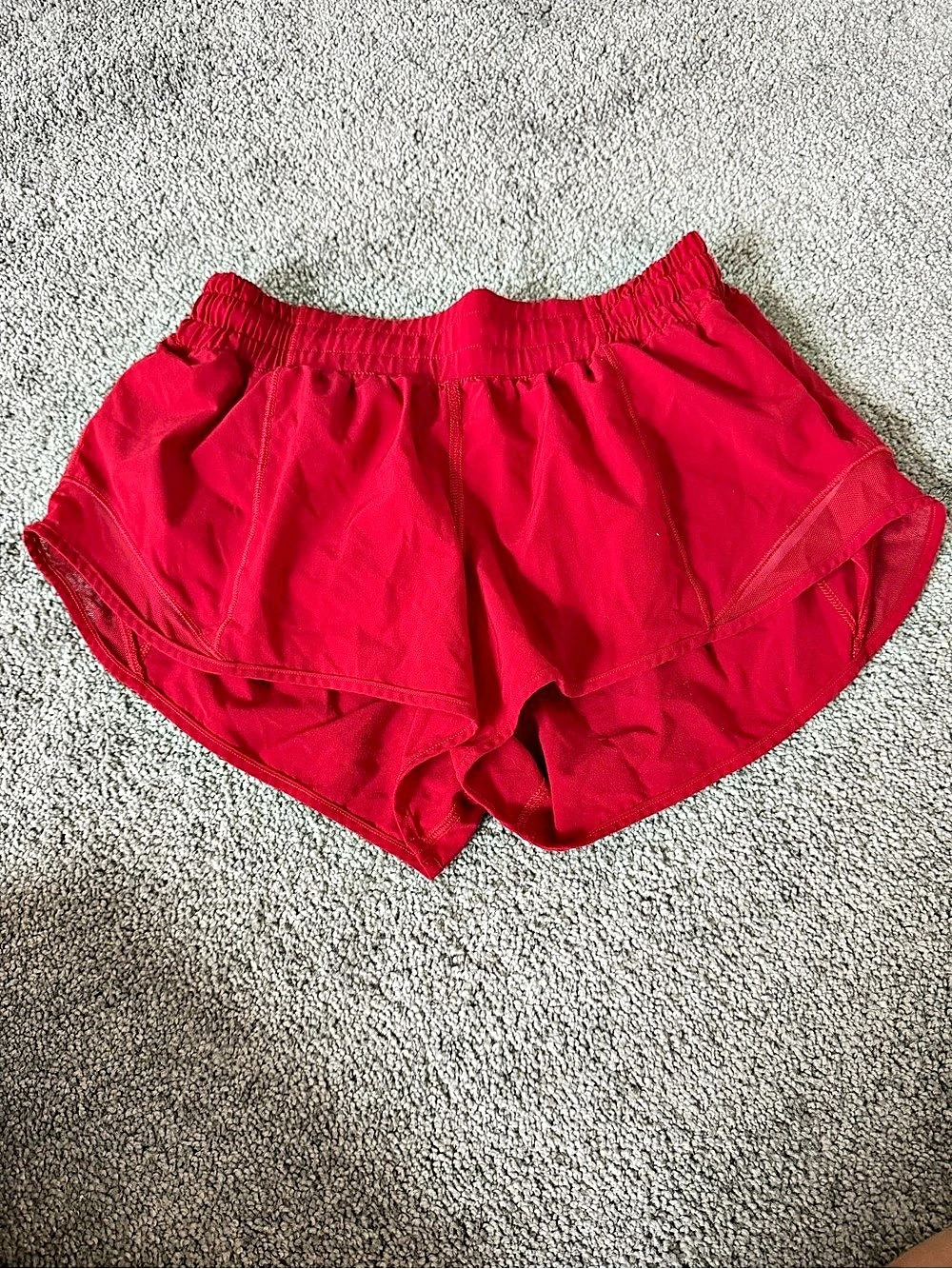 Lululemon Hotty Hot Short II 2.5" Athletic Shorts Red 6 Regular